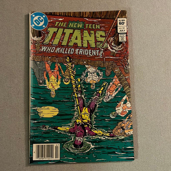 New Teen Titans #33 Newsstand Variant! Perez! FN