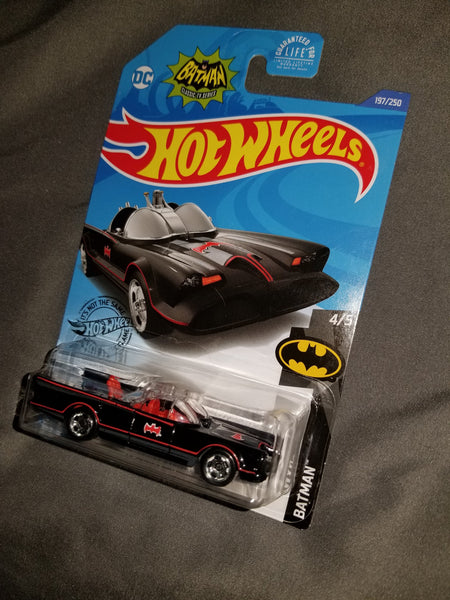 Hot Wheels Classic TV Series Batmobile #4/5 2017 Sealed on Card New