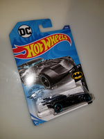 Hot Wheels Batmobile Silver 2018 #3/5 HTF Sealed On Card New