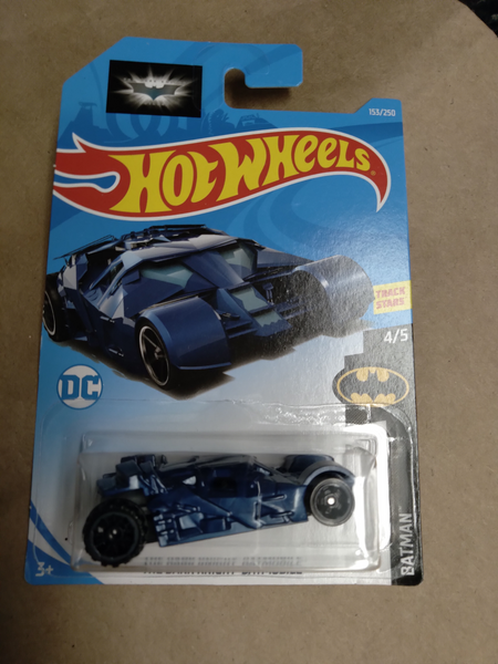 Hot Wheels: The Dark Knight Batmobile, 4/5 Track Stars, ages 3+