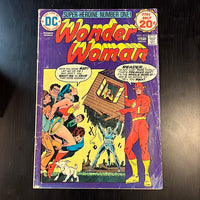 Wonder Woman #213 Bronze Age Mark Jewelers Variant GVG