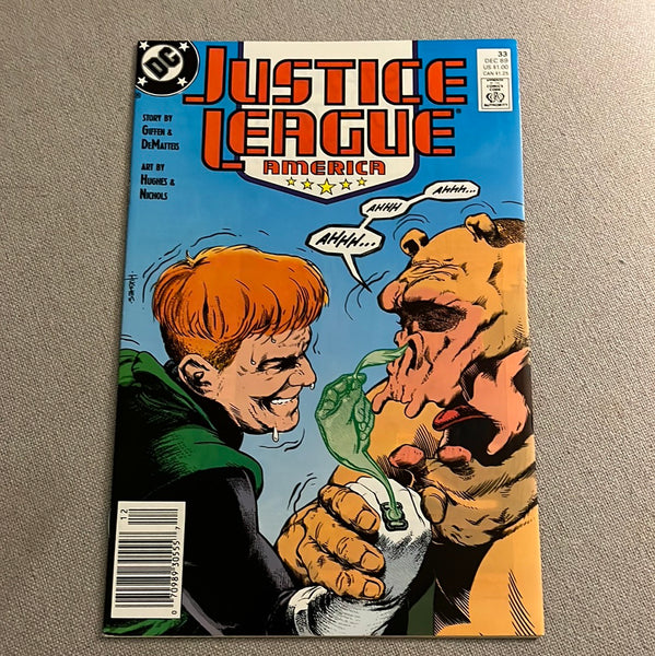Justice League America #33 Newsstand Varuant Adlam Hughes Art VF