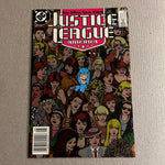 Justice League America #29 Newsstand Variant Adam Hughes Art VF