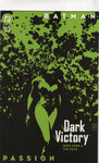 Batman Dark Victory #11 Loeb & Sale! VFNM