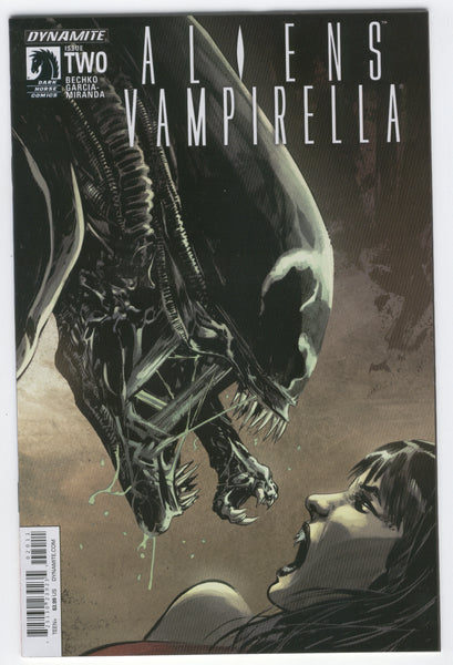 Vampirella/Aliens 2015 #2 Dynamite VF